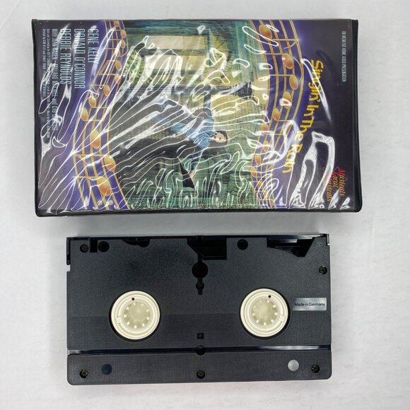 Vintage Singin In The Rain VHS Tape Clamshell Case Gene Kelly Debbie Reynolds - Picture 6 of 9